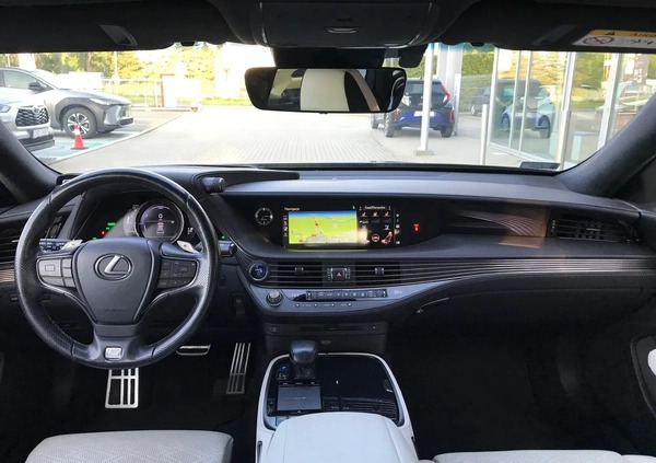 Lexus LS cena 250000 przebieg: 117800, rok produkcji 2017 z Hajnówka małe 742